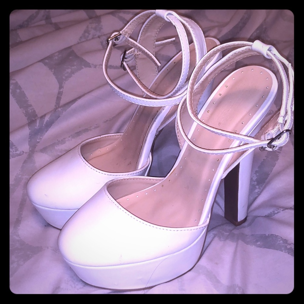 ✨White Platform Heels!